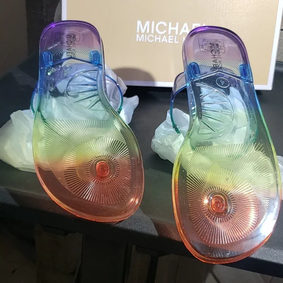 NWT IN BOX Little Girls Michael Kors Sandals - Picture 5 of 8